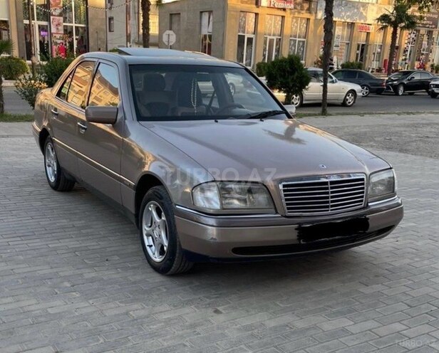 Mercedes C 180