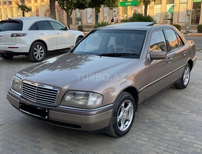 Mercedes C 180