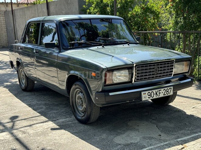 LADA (VAZ) 2107