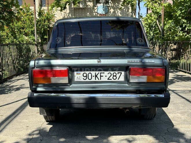 LADA (VAZ) 2107