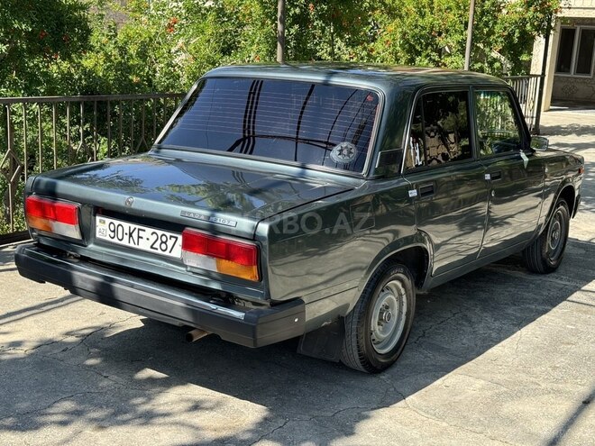 LADA (VAZ) 2107