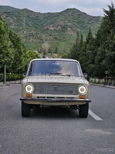 LADA (VAZ) 21011