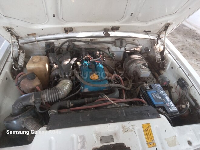 GAZ 3110 2003, 221,943 km - 2.4 l - Salyan