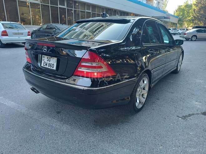 Mercedes C 230