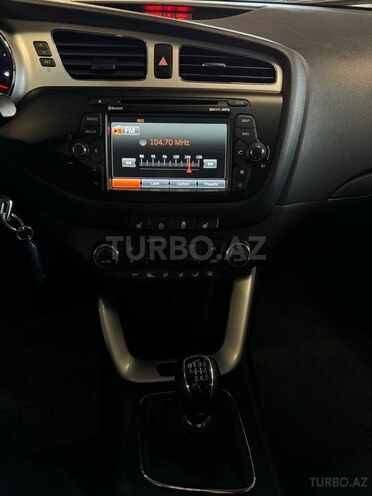 Kia Ceed 2014, 142,146 km - 1.6 l - Bakı