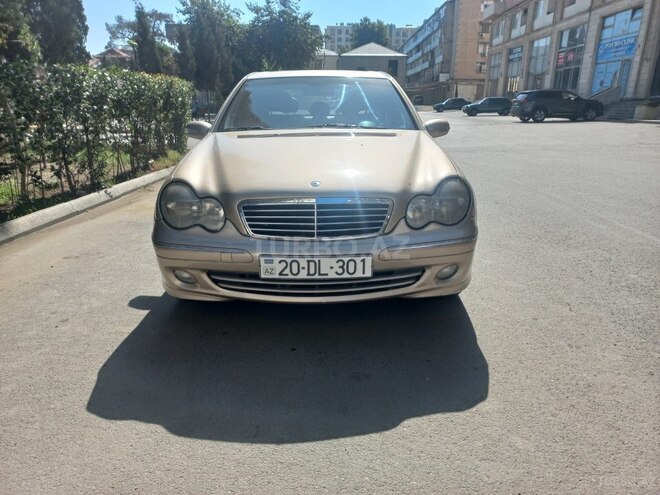 Mercedes C 240 2002, 273,728 km - 2.4 l - Gəncə