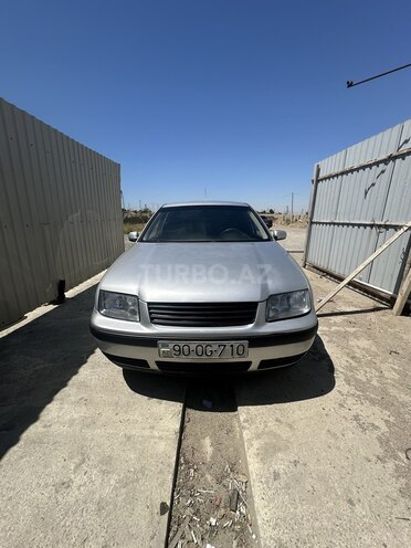 Volkswagen Bora 2003, 290,000 km - 2.0 l - Bakı