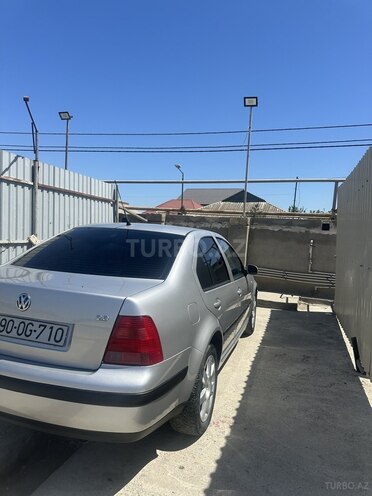 Volkswagen Bora 2003, 290,000 km - 2.0 l - Bakı