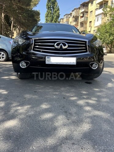 Infiniti QX70