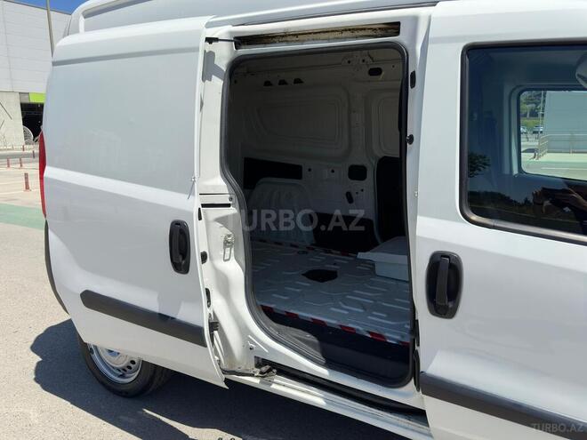 Fiat Doblo 2015, 177,100 km - 1.4 l - Bakı