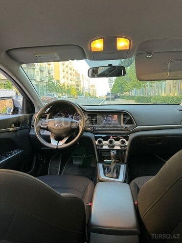 Hyundai Elantra 2018, 126,000 km - 2.0 l - Bakı