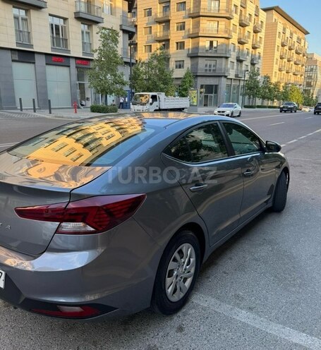 Hyundai Elantra 2018, 126,000 km - 2.0 l - Bakı