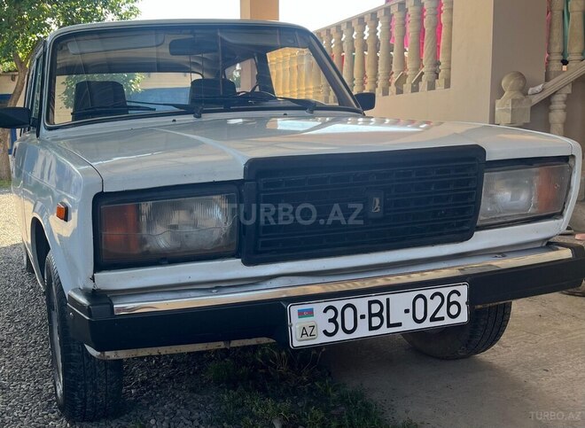 LADA (VAZ) 2107