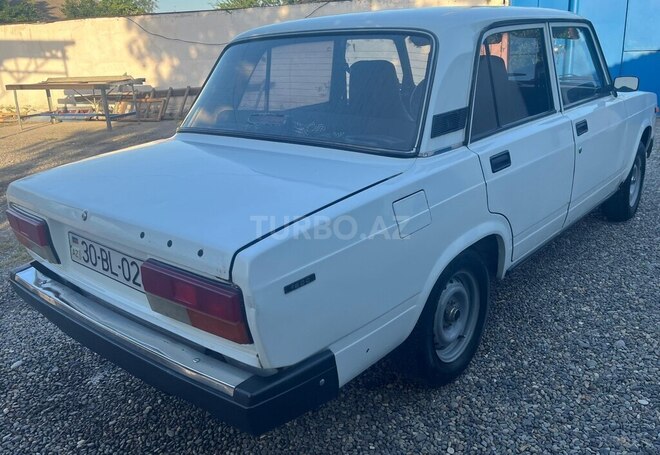 LADA (VAZ) 2107