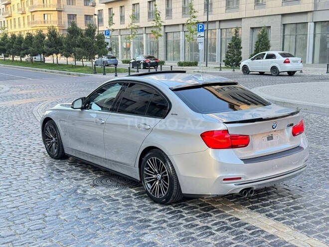 BMW 330e