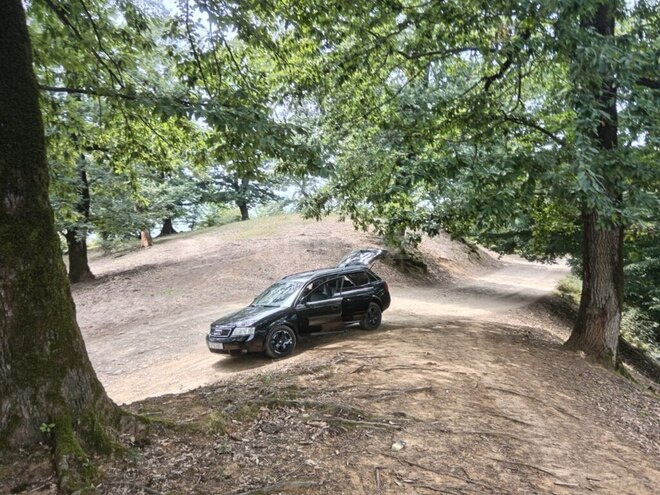 Audi A6 allroad 2003, 300,000 km - 2.7 l - Bakı