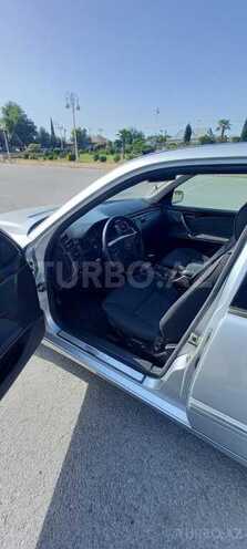 Mercedes E 270 2001, 333,000 km - 2.7 l - Bakı
