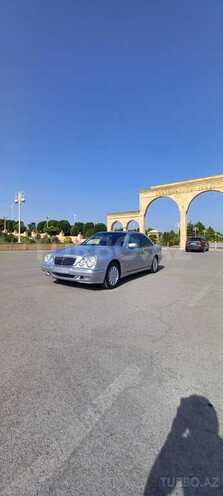 Mercedes E 270 2001, 333,000 km - 2.7 l - Bakı