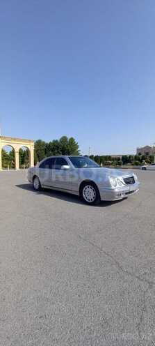 Mercedes E 270 2001, 333,000 km - 2.7 l - Bakı
