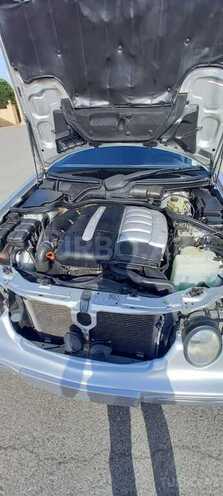 Mercedes E 270 2001, 333,000 km - 2.7 l - Bakı