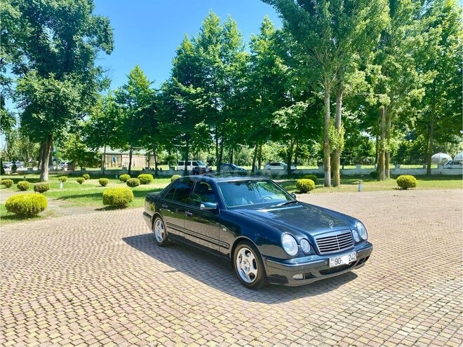 Mercedes E 240 2000, 265,000 km - 2.6 л - Masallı