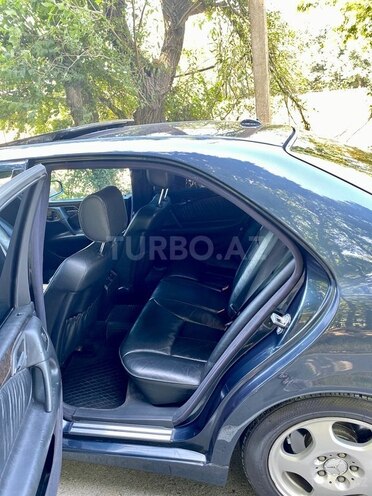 Mercedes E 240 2000, 265,000 km - 2.6 л - Masallı