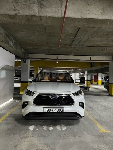 Toyota Highlander 2022, 24,469 km - 2.5 l - Bakı