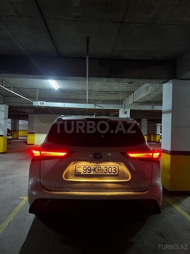 Toyota Highlander 2022, 24,469 km - 2.5 l - Bakı