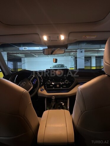 Toyota Highlander 2022, 24,469 km - 2.5 l - Bakı