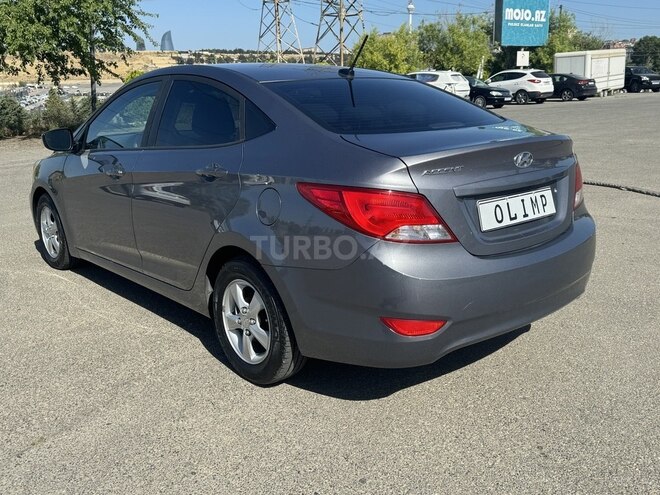 Hyundai Accent