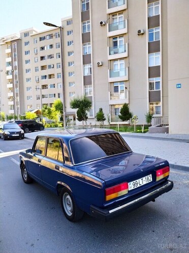 LADA (VAZ) 2107