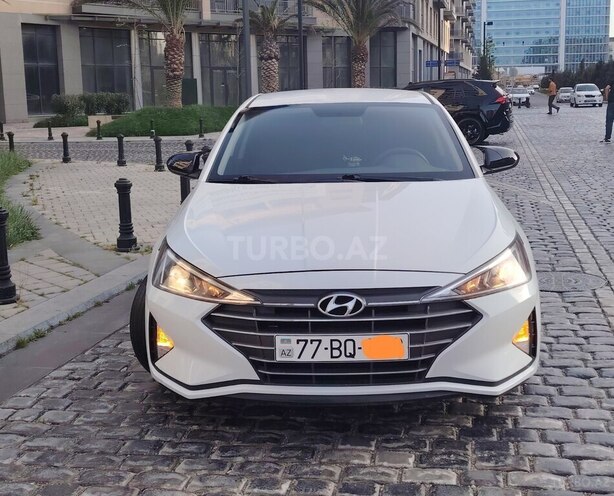Hyundai Elantra 2018, 83,000 km - 2.0 l - Bakı