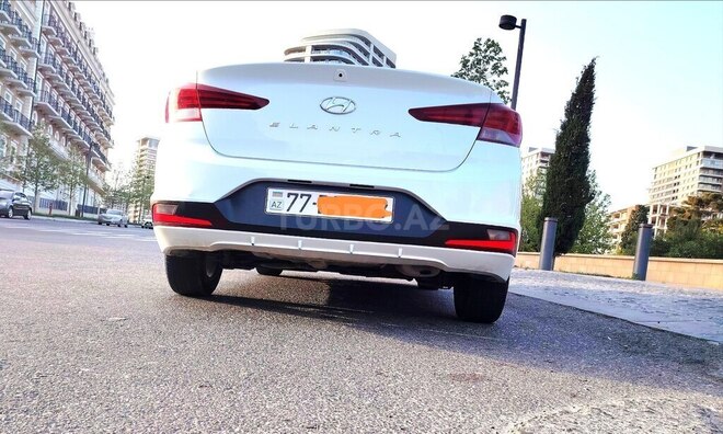 Hyundai Elantra 2018, 83,000 km - 2.0 l - Bakı