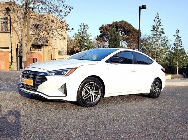 Hyundai Elantra 2018, 83,000 km - 2.0 l - Bakı