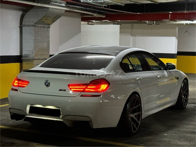BMW M6 2014, 110,000 km - 4.4 l - Bakı