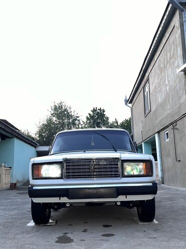 LADA (VAZ) 2107