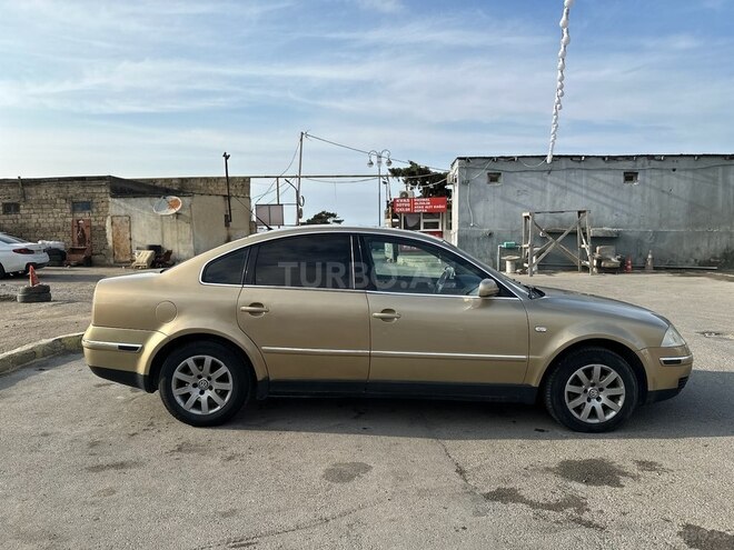 Volkswagen Passat 2001, 269,000 km - 2.8 l - Bakı
