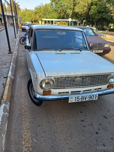 LADA (VAZ) 21011