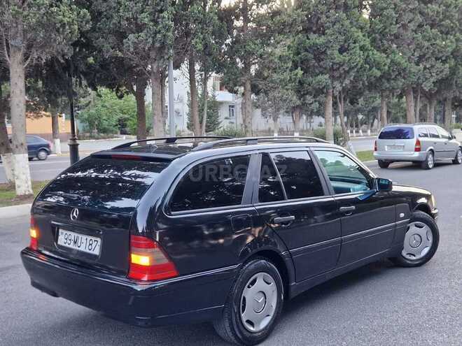 Mercedes C 180