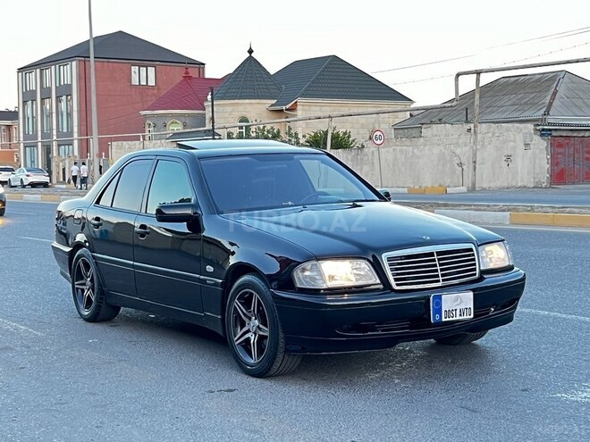 Mercedes C 280