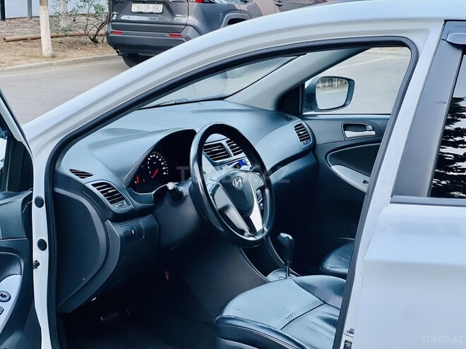 Hyundai Accent 2012, 241,000 km - 1.6 l - Bakı