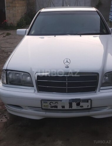 Mercedes C 230