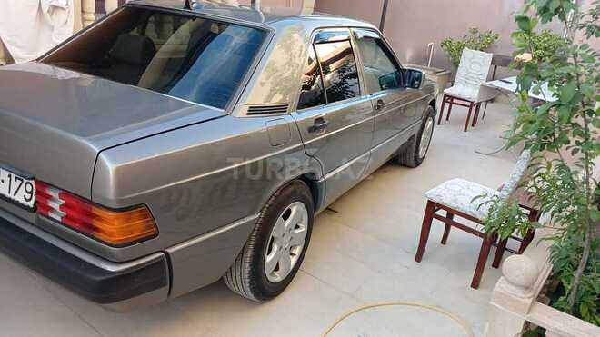 Mercedes 190 1990, 211,000 km - 2.0 l - Bakı