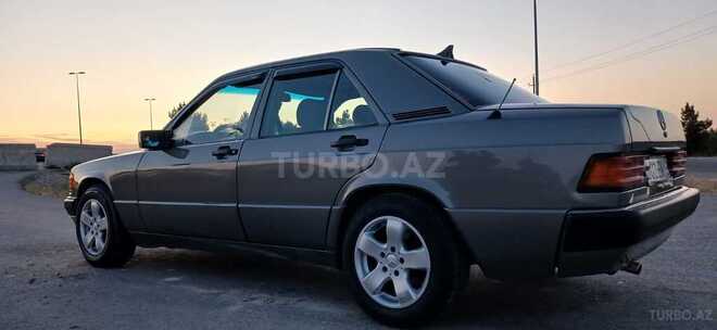 Mercedes 190 1990, 211,000 km - 2.0 l - Bakı