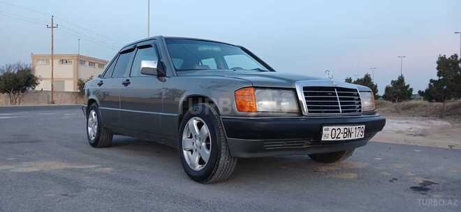 Mercedes 190 1990, 211,000 km - 2.0 l - Bakı