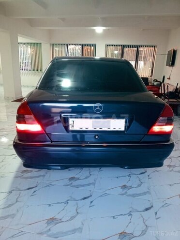Mercedes C 200 1998, 246,768 km - 2.0 л - Qax