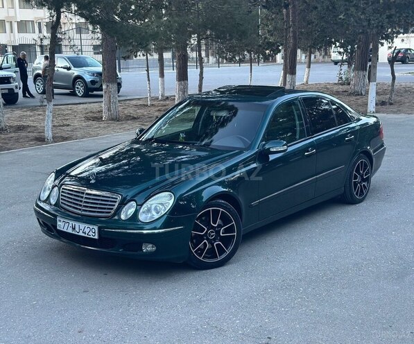 Mercedes E 240