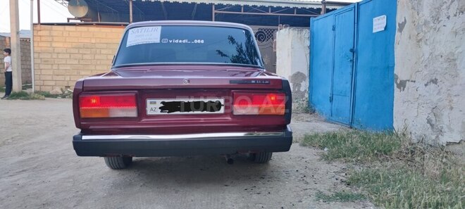 LADA (VAZ) 2107