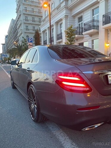 Mercedes E 300