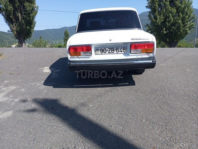 LADA (VAZ) 2107